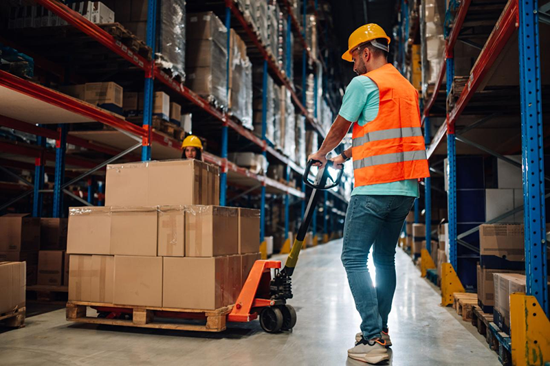 Hand Pallet Trucks, Electric Pallet Trucks & Custom Material Handling Solutions: Why More Importers Choose Factory-Direct Suppliers